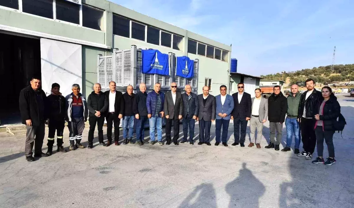 İzmir Büyükşehir Belediyesi’nden Zeytin Üreticilerine Destek: Kasa Dağıtımı